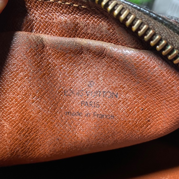 Authentic Louis Vuitton Monogram Amazon Crossbody Bag - Picture 13 of 16